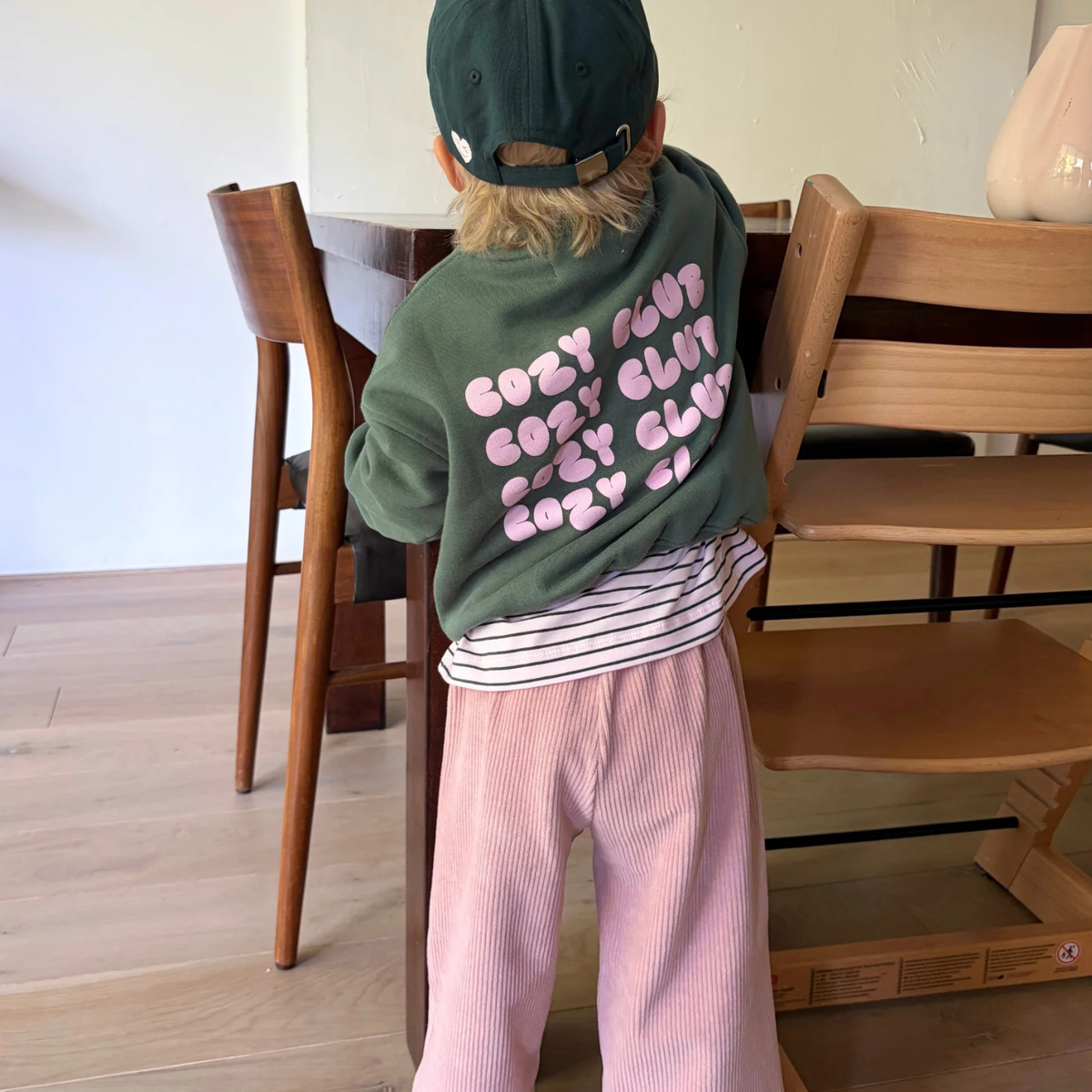 Sweater Cozy Club