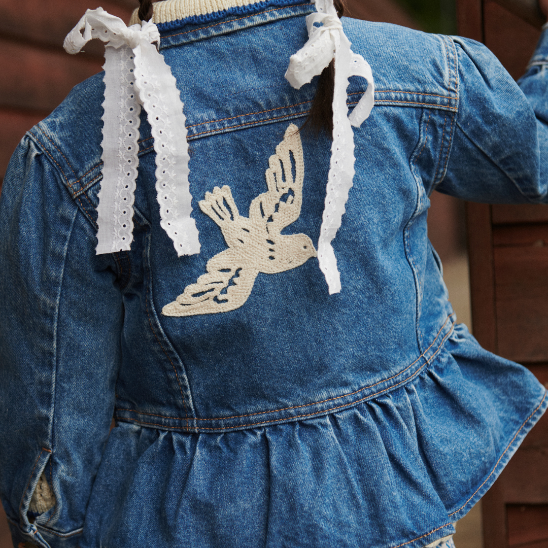 Jeansjacke mit Taube