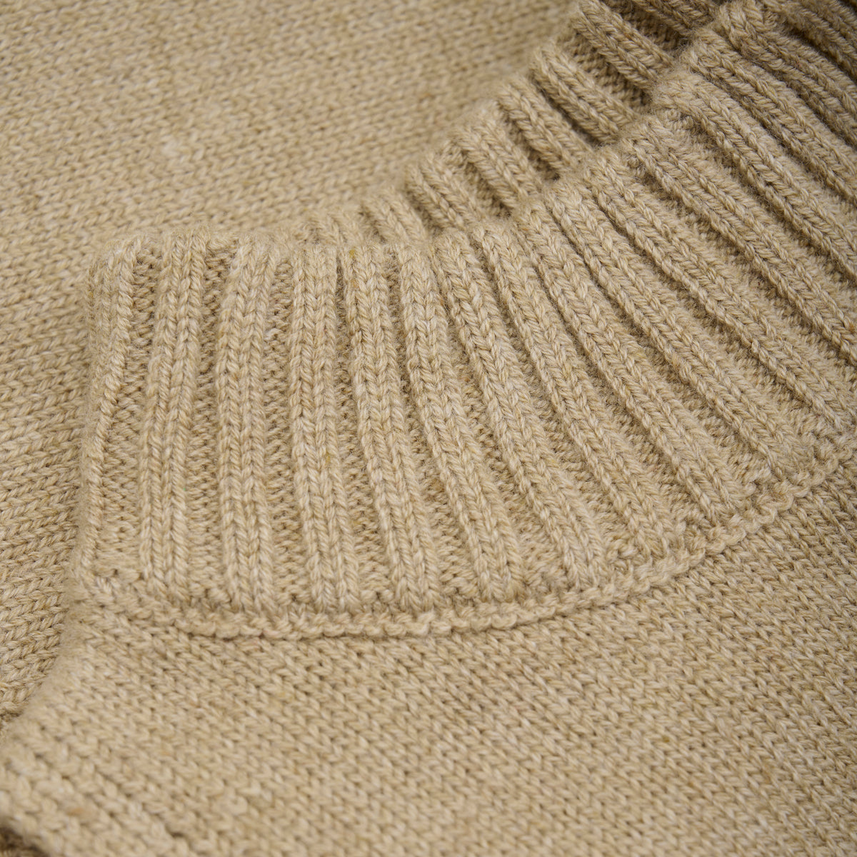 Halswärmer aus Merinowolle - Beige