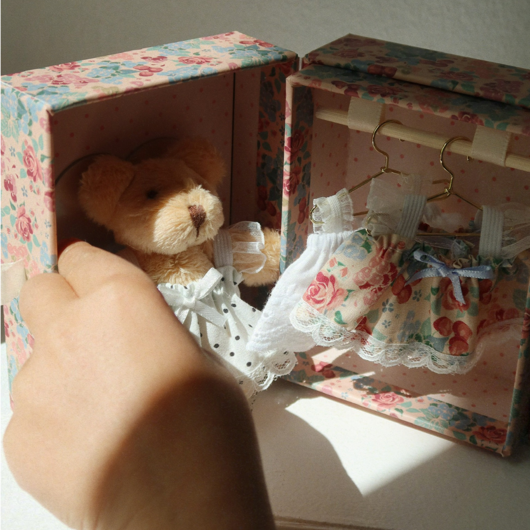 Tinny Teddy Dress Up