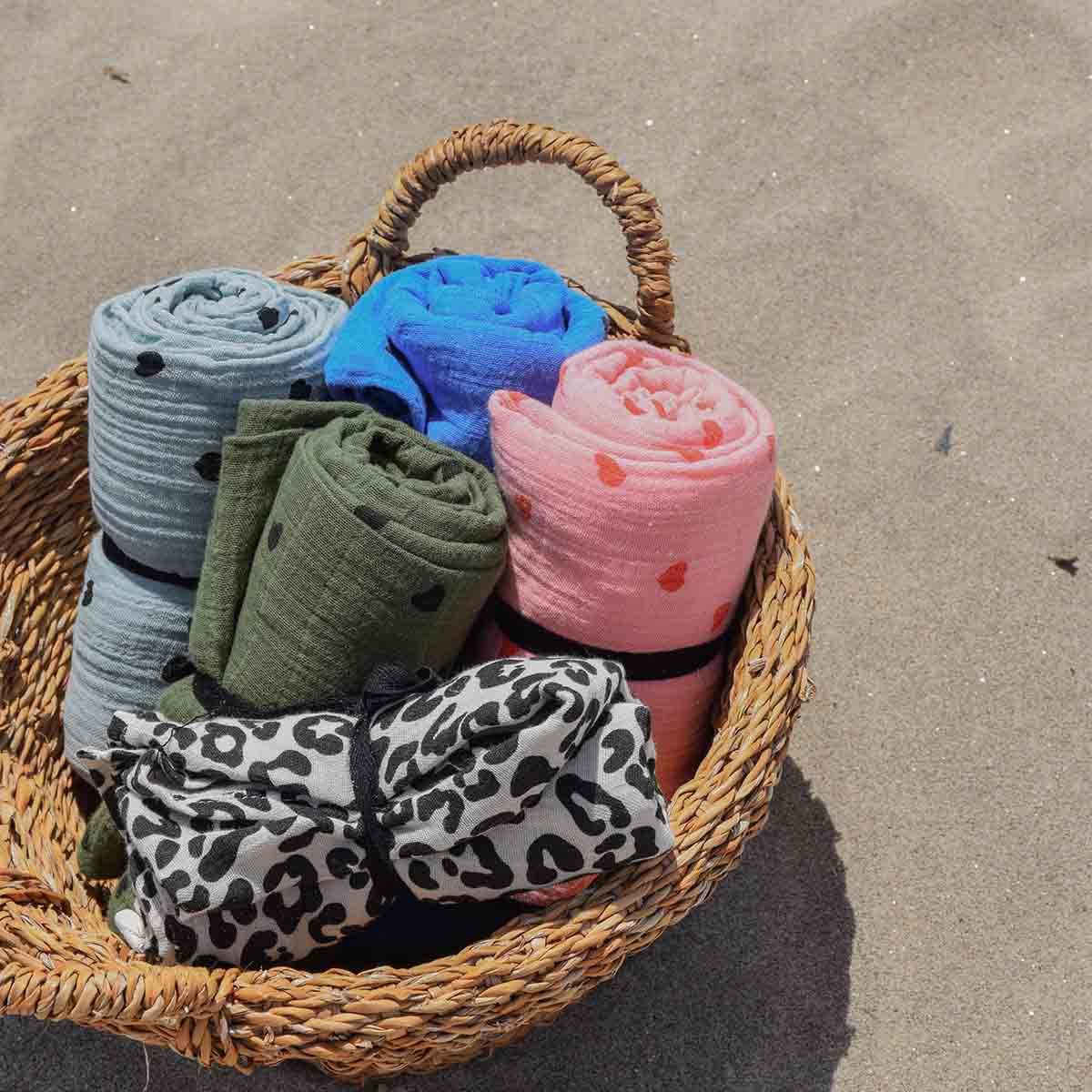 Musselin Halstuch Kinder - Grün mit Herz