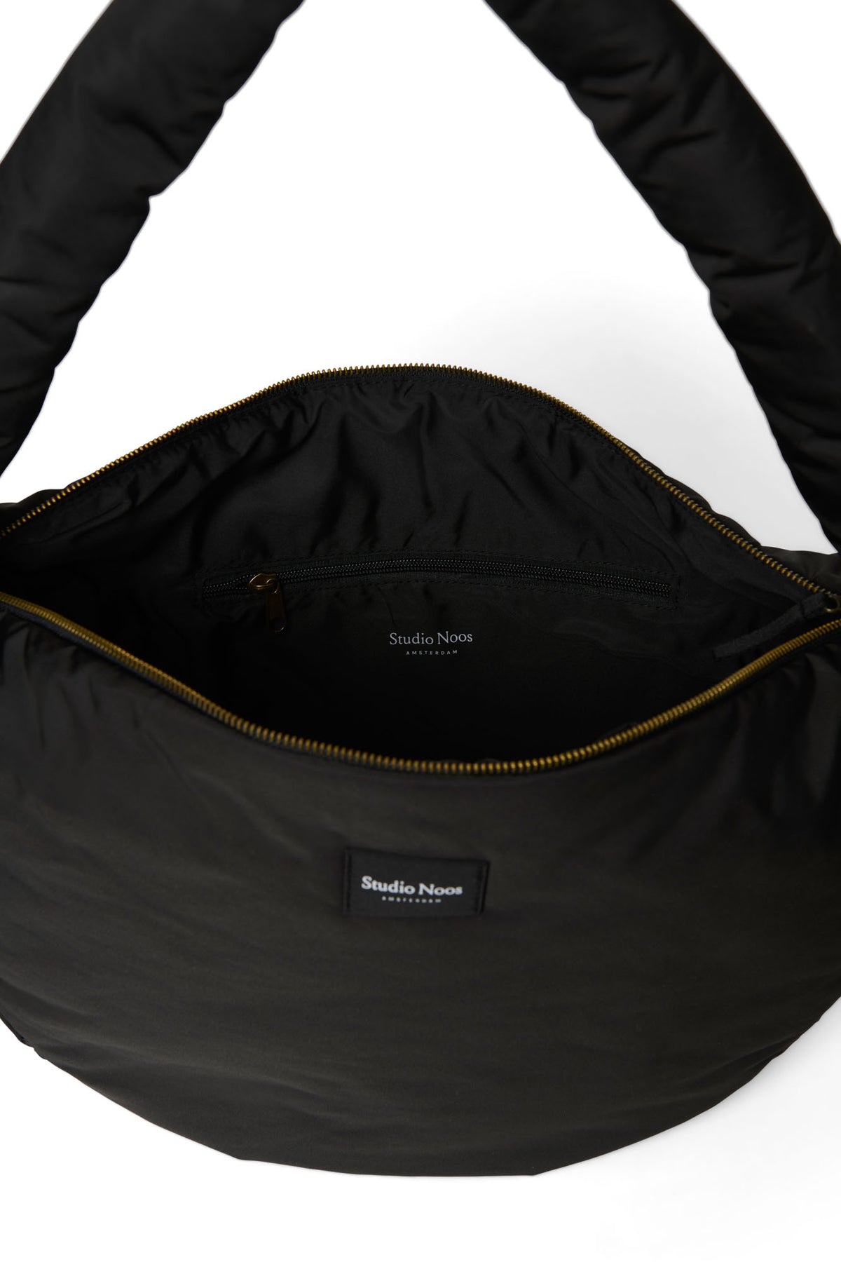 Puﬀy Cross Body Bag - Schwarz