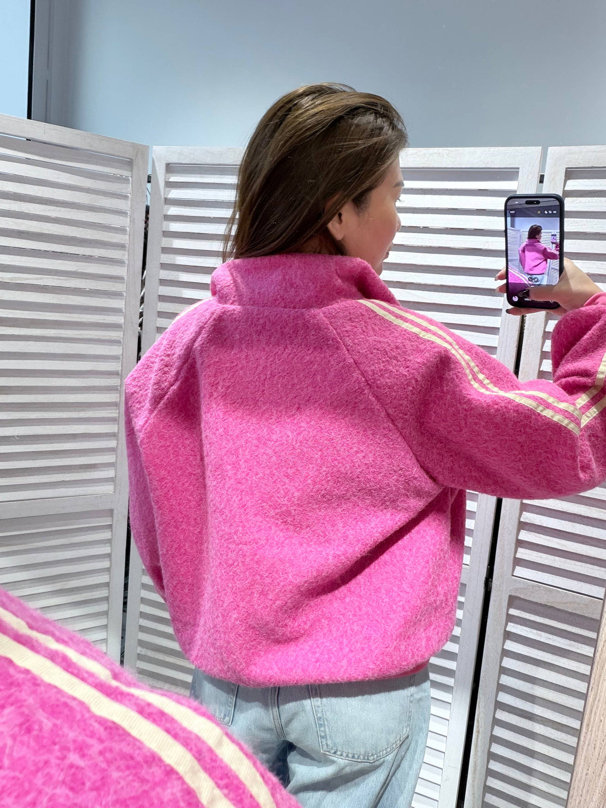Jacke mit Reissverschluss aus Bouclé-Strick - pink